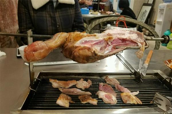 大汗烧烤烤羊腿