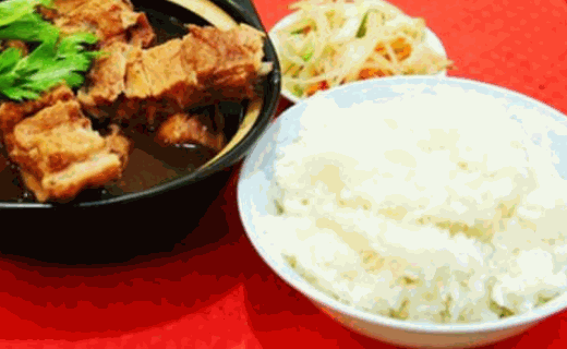 吮指疯狂鸡排排骨米饭