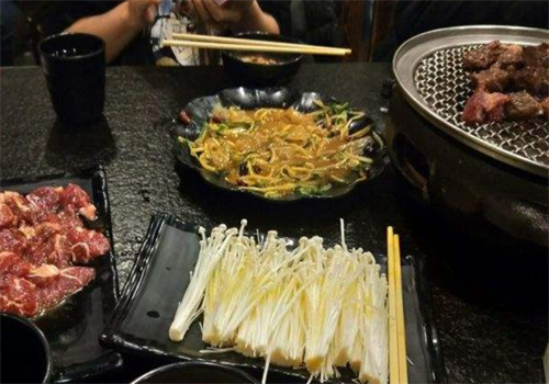 三炮烤肉