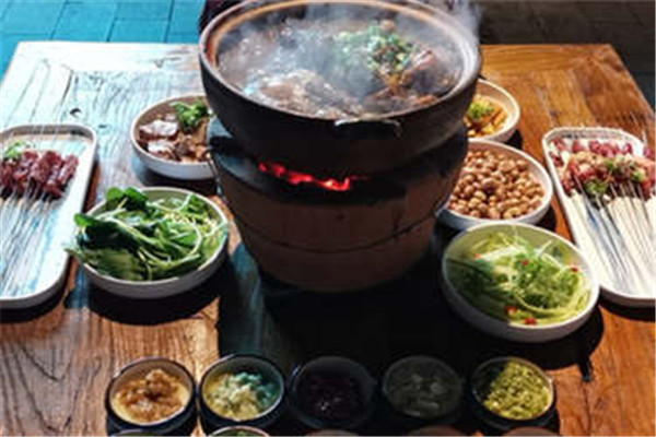 东口香地摊打边炉加盟