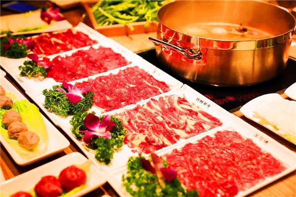 天山羊肉火锅加盟