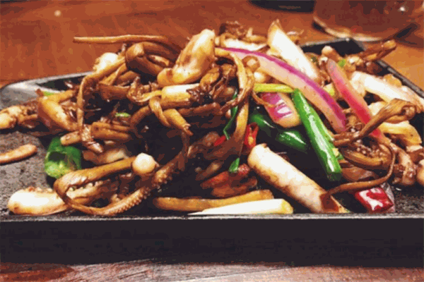 雀舞云南菜餐厅加盟