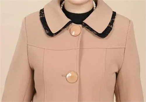 阔太太中老年服装