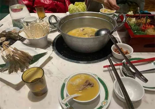 同罗湾港式打边炉