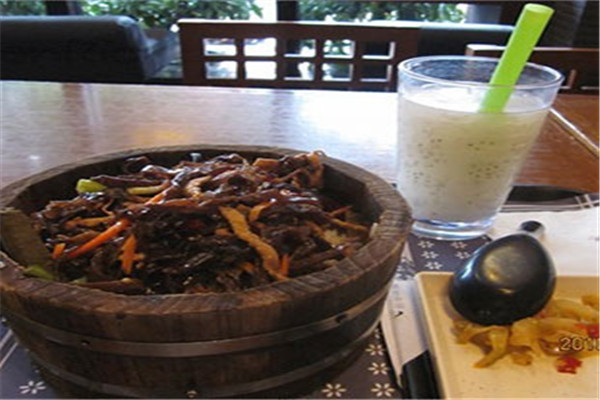 五联湘木桶饭加盟