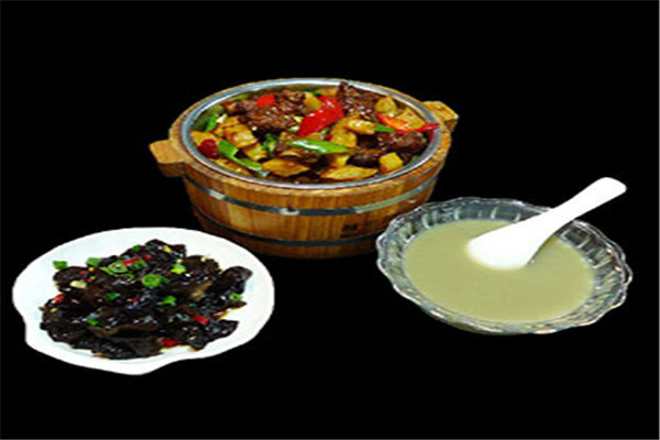五联湘木桶饭加盟