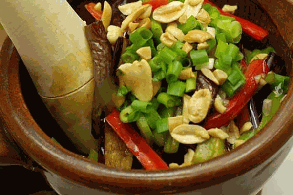 椒七小站擂椒拌饭