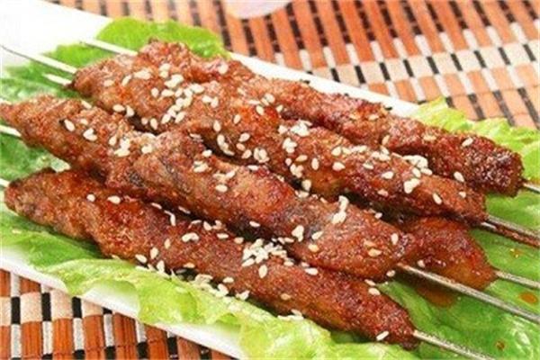 马路牙子烧烤加盟
