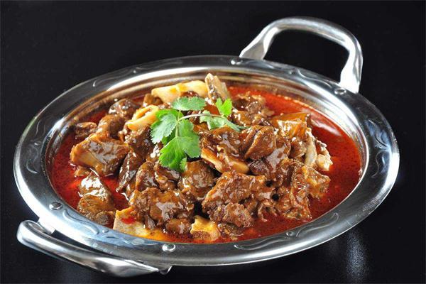 味华香养气牛肉火锅