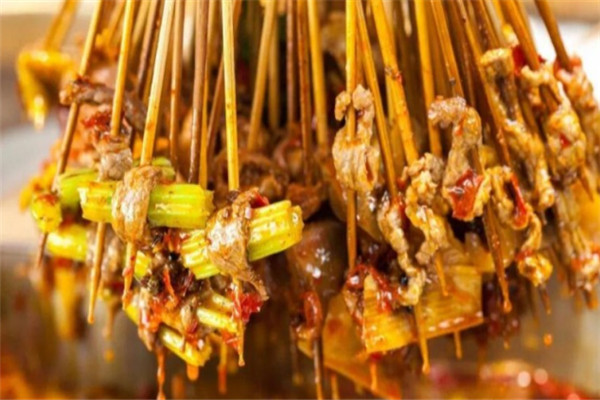 左右捞串串香加盟