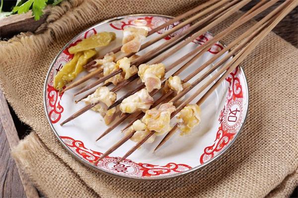 淑芬掌中宝串串香加盟