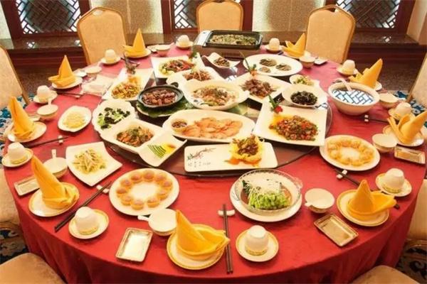 鸡小蛮与鸡小满