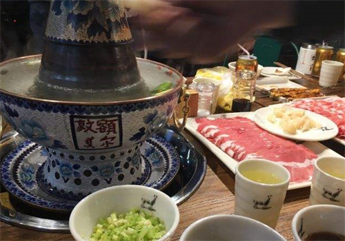额尔敦传统涮火锅