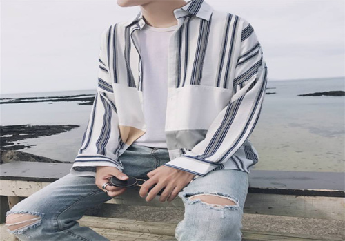 男女潮流时尚服装