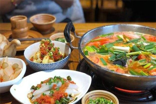 土坛酸汤片片鱼加盟