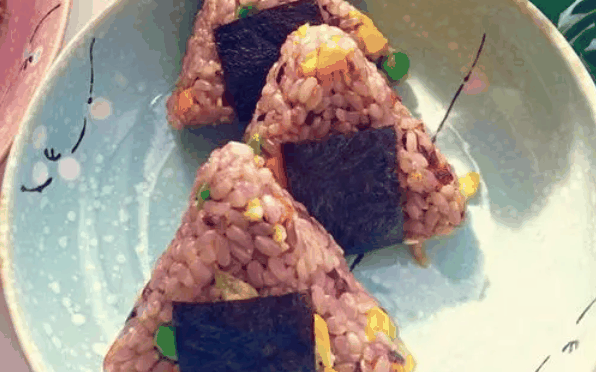 三角饭团