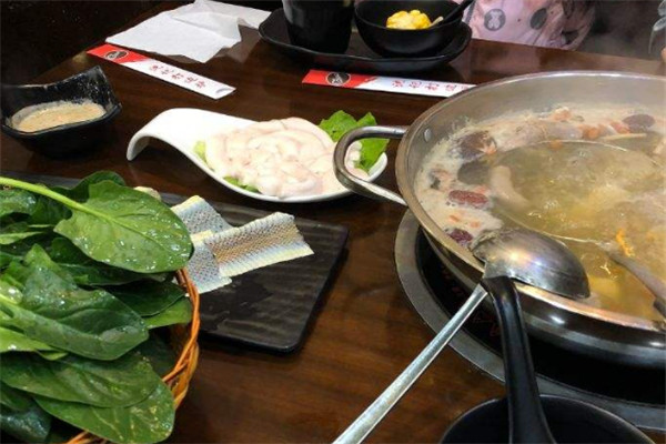 沈记打边炉加盟