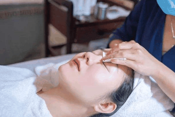 伊姿秀专业美容会所
