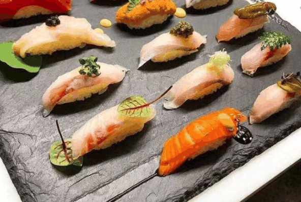 鲸泽寿司料理