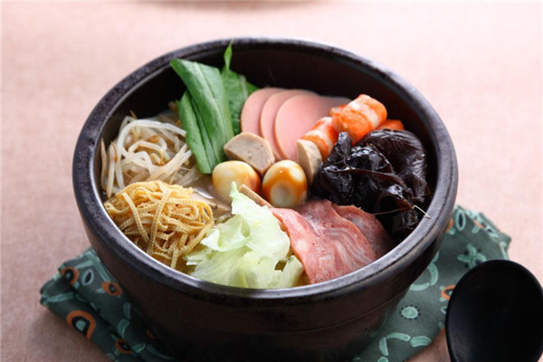格林食界金汤米线加盟