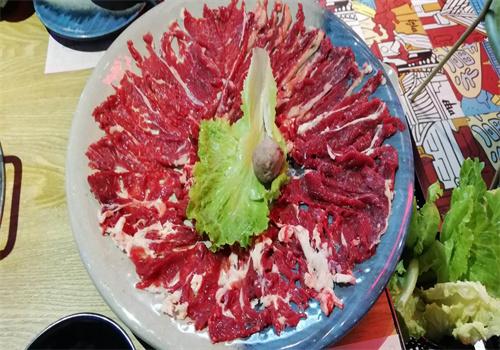蓝小悦新派牛肉火锅