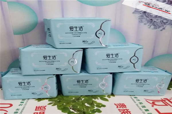 绿叶爱生活卫生巾加盟