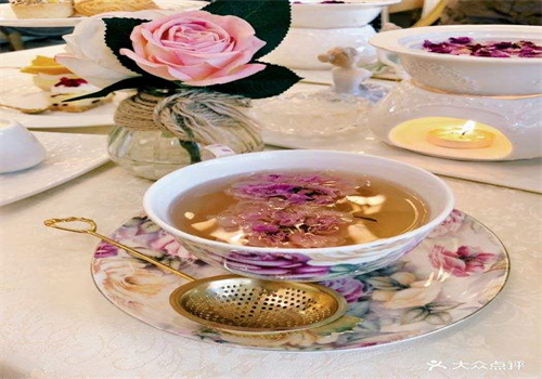 洛媛燕窝体验店