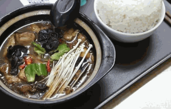 韦小宝黄焖鸡米饭