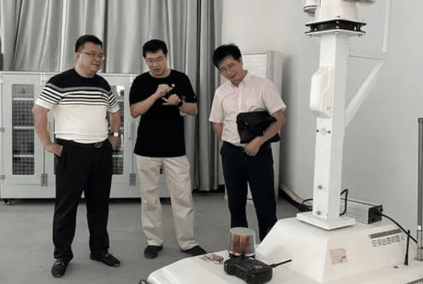 昱康智能健康评估机器人