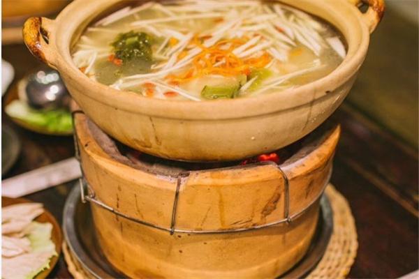 牛魔王地摊打边炉