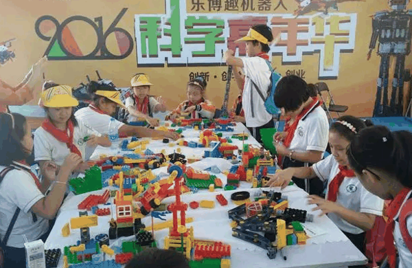 乐匠机器人教育