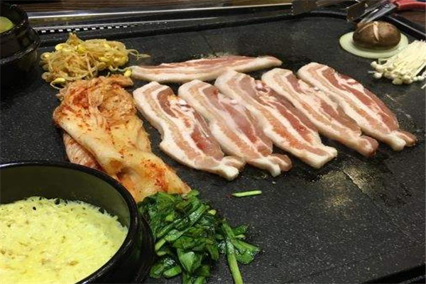 十张烤肉加盟