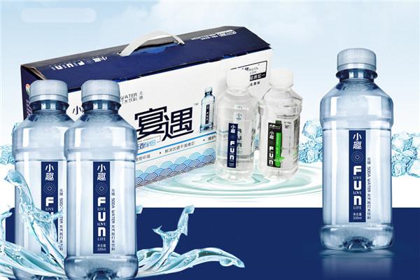 小趣苏打水加盟