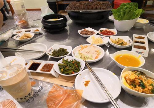 炉火时代韩式炭火烤肉