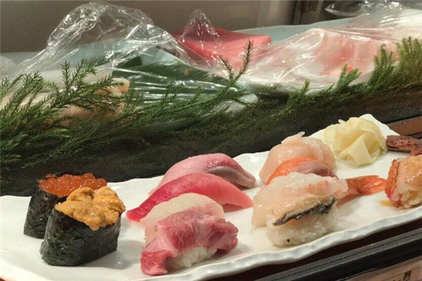 一禄木寿司