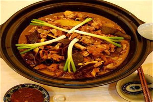 佬土火锅