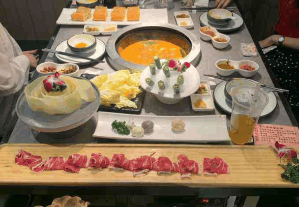 神筋米捞火锅店