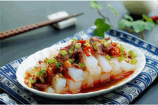 小虎炒凉粉