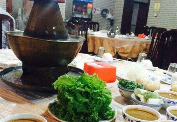 东鑫园串串香
