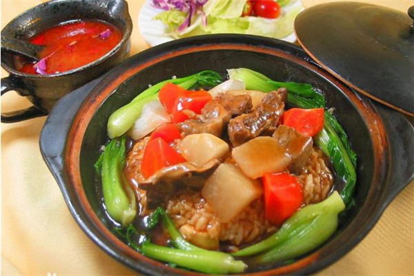 小不凡煲仔饭加盟