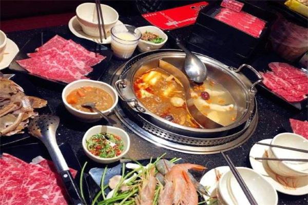 马辣麻辣火锅