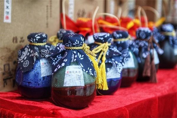 堆花酒业