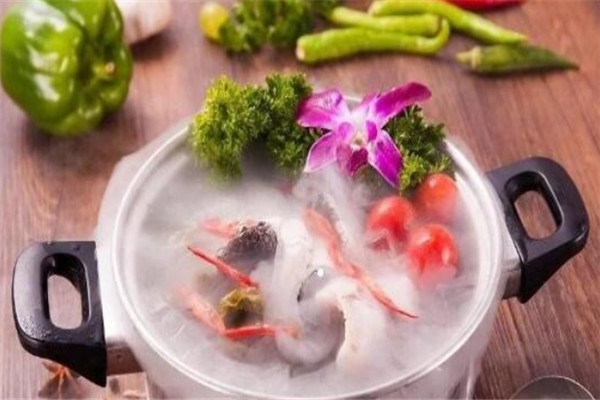 麻姐辣媚旋转火锅加盟