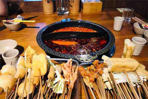 奥龙串串火锅加盟