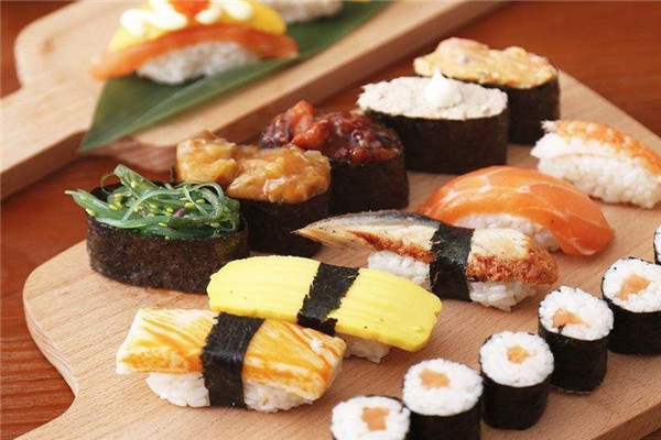 吃个饭团