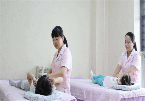 嘉美康贝小儿推拿