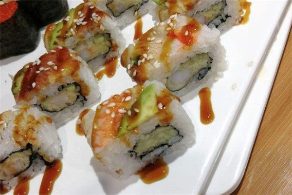 吃个饭团