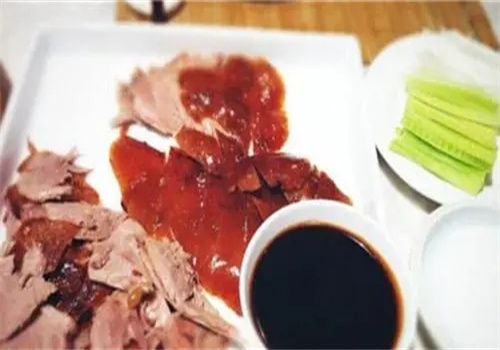 妃鸭飞北京烤鸭