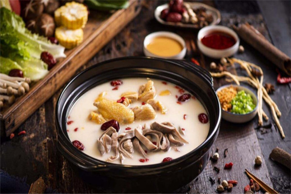 喜旺来猪肚鸡牛肉火锅