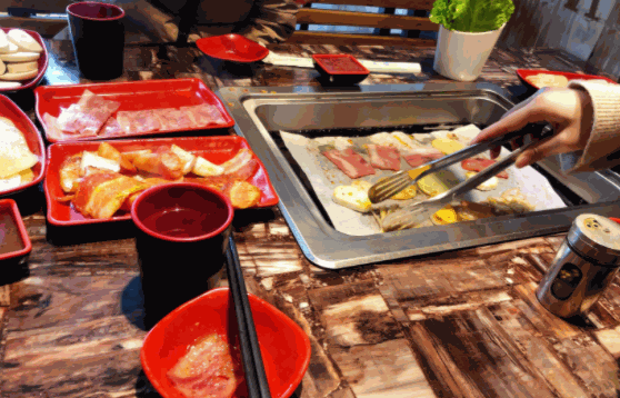 西蒙纸上烤肉